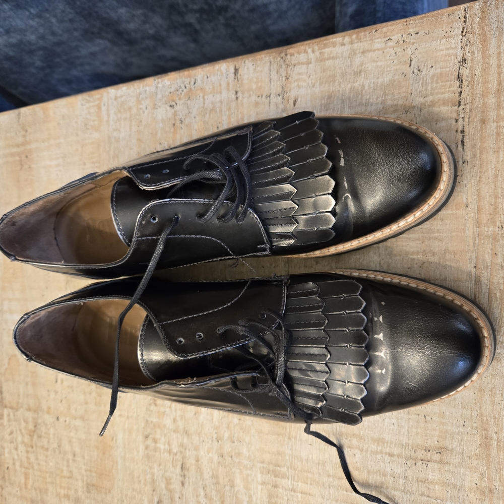 Stylish Black Leather Brogues